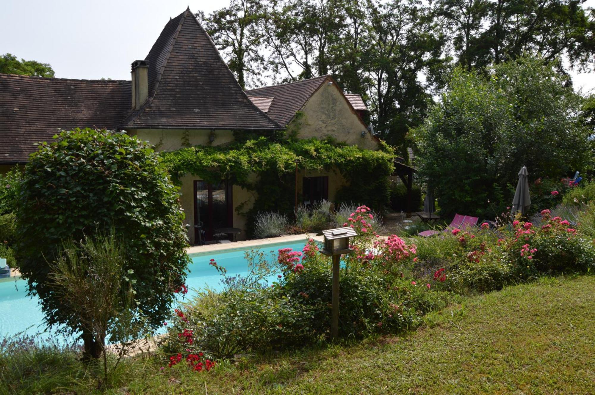 Les Deux Tours Bed & Breakfast Siorac-en-Perigord Exterior photo