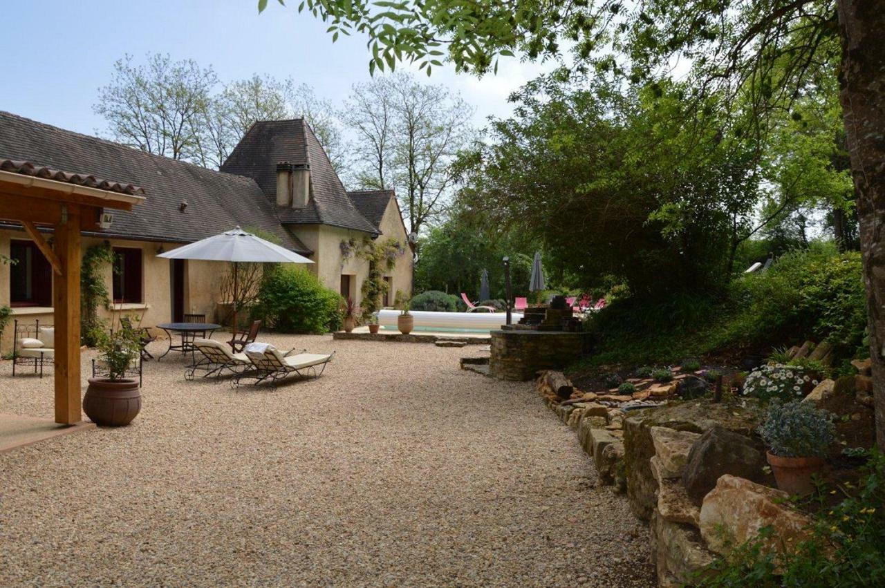 Les Deux Tours Bed & Breakfast Siorac-en-Perigord Exterior photo